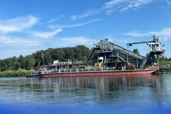 Фотография к новости: Масштабные работы по очистке рек и водоемов провели в Казахстане