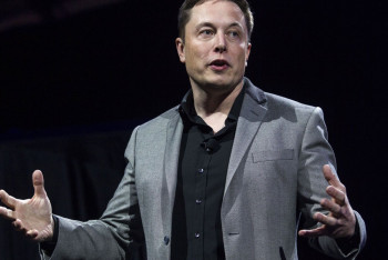 Фотография к новости: Маск назвал дату  полёта Starship на Марс с человекоподобным роботом