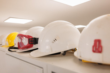 Фотография к новости: Армия инспекторов, отсутствие медицины труда и науки: что спасет от гибели казахстанских рабочих?