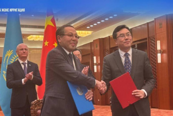 Фотография к новости: Впервые водные ведомства Казахстана и Китая подписали Меморандум о сотрудничестве