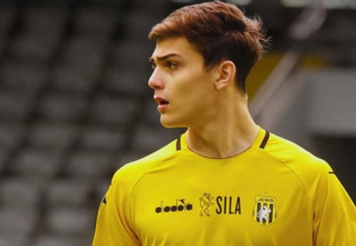 Фотография к новости: 18-летний казахстанский нападающий близок к контракту с  топовым европейским клубом