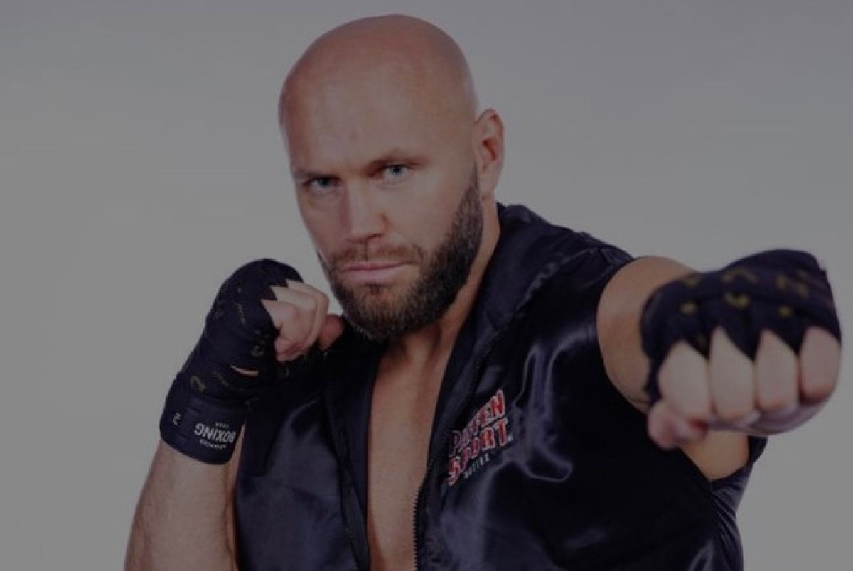  instagram.com/alexanderfrank86