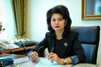 Фотография к новости: Аида Балаева поздравила казахстанцев с Всемирным днем театра