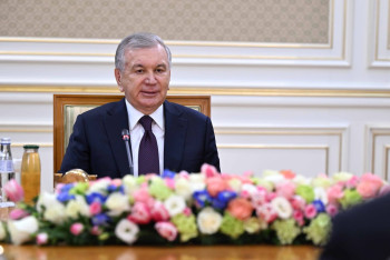 Фотография к новости: Мы – союзники: Мирзиёев  отметил важность своего визита в Казахстан