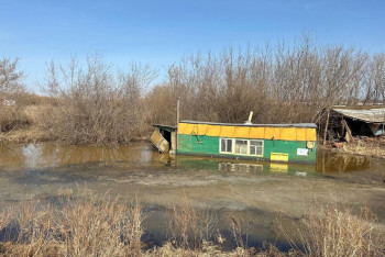 Фотография к новости: Полиция обеспечивает безопасность в зоне перелива талых вод в СКО