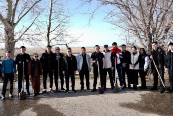 Фотография к новости: Родник Кушикбай очистили от мусора в рамках экологической программы