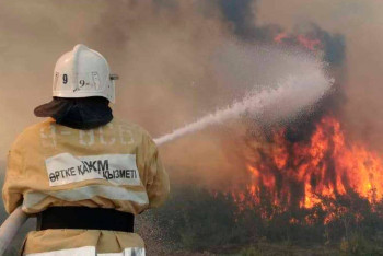 Фотография к новости: Природный пожар тушат в Костанайской области