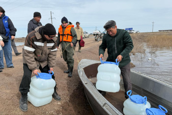 Фотография к новости: Центры эвакуации и помощь пострадавшим: как борются с паводками в Казахстане