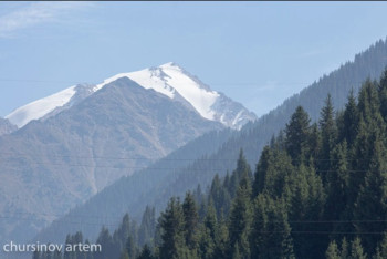 Фотография к новости: Женщину с травмой спасли в горах Алматы