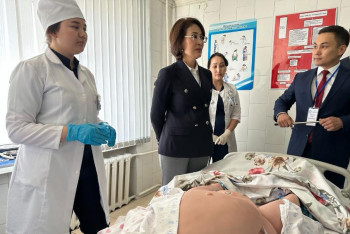 Фотография к новости: В Казахстане усилят требования к среднему медицинскому персоналу