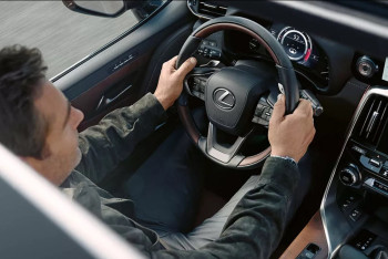 Фотография к новости: В Алматы арестован очередной "стритрейсер" на Lexus