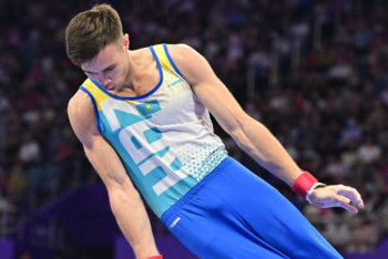 Фотография к новости: Гимнаст Нариман Курбанов завоевал бронзу на этапе Кубка мира в Хорватии