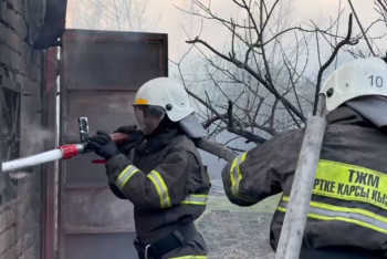 Фотография к новости: Пожар в дачном массиве Павлодара полностью потушили: эвакуированы 50 человек