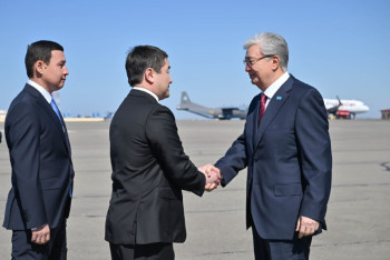 Фотография к новости: Токаев прибыл в Мангистаускую область