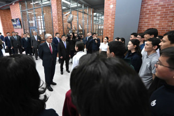 Фотография к новости: В стране востребованы специалисты в области транспорта и логистики – Токаев обратился к молодежи