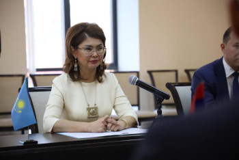 Фотография к новости: О взаимном переводе книг договорились министры Казахстана и Армении