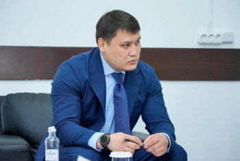 Фотография к новости: Стрельба возле акимата Шымкента: Что известно о состоянии Руслана Берденова