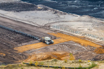 Фотография к новости: Казахстан выставил на аукцион 11 участков недр