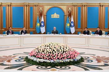 Фотография к новости: Президент: Ассамблея стала основной моделью общенациональной гармонии и единства в Казахстане