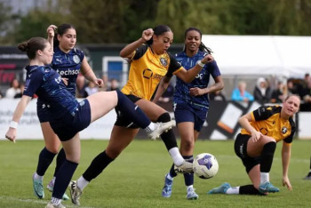 Фотография к новости: Футбольная ассоциация Англии запретила трансгендерным спортсменкам играть за женские команды