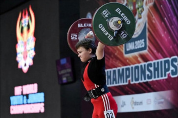 Фотография к новости: 15-летняя штангистка из Казахстана стала чемпионкой мира в Перу