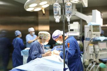 Фотография к новости: Врачи в Астане спасли жизнь трёхмесячной малышке с гигантской опухолью мозга