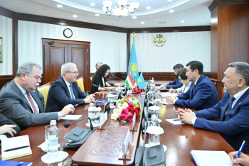 Фотография к новости: Расширение межпарламентского сотрудничества с Венгрией обсудили в Мажилисе