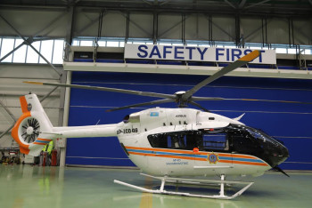 Фотография к новости: С вертолётами, дронами и вездеходами: технику нового поколения показали в МЧС