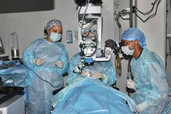 Фотография к новости: Спасать зрение недоношенным младенцам научились врачи в Алматы