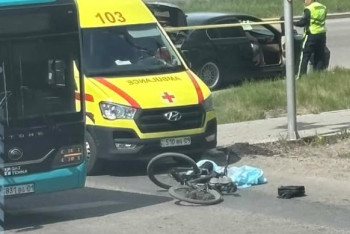 Фотография к новости: Автобус насмерть сбил велосипедиста в Караганде