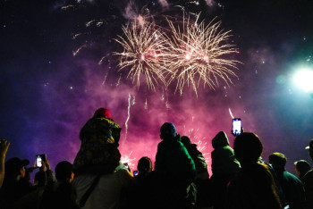 Фотография к новости: Праздничный салют прогремел над Астаной в честь 80-летия Победы