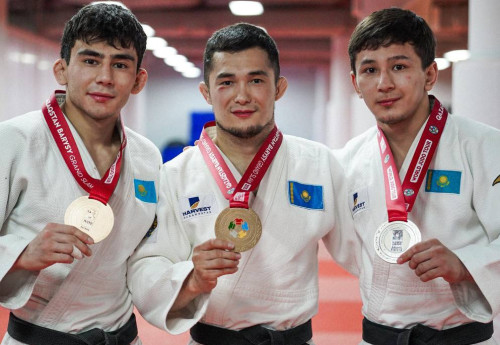 Фотография к новости: Удачный старт Казахстана на Qazaqstan Barysy Grand Slam: четыре медали и пятое место в зачёте