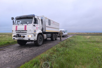 Фотография к новости: Микроавтобус с туристами застрял в грязи в Актюбинской области