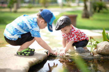 Фотография к новости: В Казахстане хотят пересмотреть правила субсидирования авиабилетов для детей-туристов