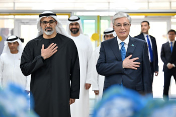 Фотография к новости: Президент Казахстана и Наследный принц Абу-Даби посетили школу в Астане