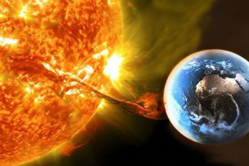 Фотография к новости: На Солнце произошла сверхмощная вспышка