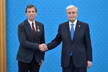 Фотография к новости: Это родное для меня: Сергей Дворцевой о награде Президента, честном кино и любви к Шымкенту