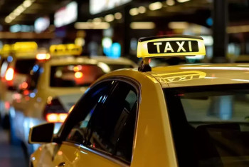 Фотография к новости: Депутаты требуют снизить комиссии такси-сервисов до 3-5 процентов