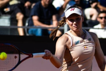 Фотография к новости: Рыбакина вышла в полуфинал турнира в Страсбурге