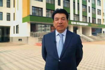 Фотография к новости: Учебный год завершён: министр Бейсембаев поблагодарил родителей и учителей