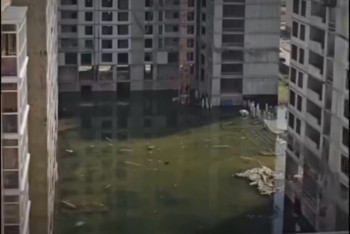 Фотография к новости: ЖК в Астане ушёл под воду — возбуждено уголовное дело