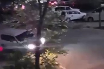 Фотография к новости: Погоня в Актау: подросток на Prado устроил хаос во дворе