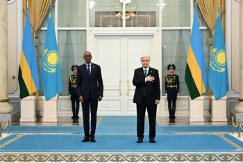 Фотография к новости: Президент Руанды прибыл в Казахстан с официальным визитом