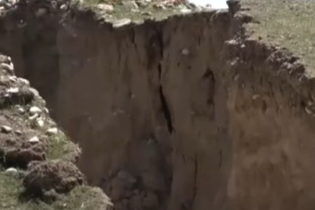 Фотография к новости: Черные археологи добрались до сакских курганов в Жетысу