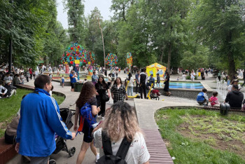 Фотография к новости: Как алматинцы отметили День защиты детей