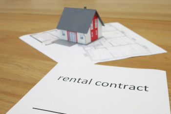 Фотография к новости: Ущерб 21 млрд тенге: финпирамида Amanat Drive заманивала казахстанцев жильём без процентов