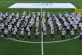 Фотография к новости: Экология на стадионе: в Астане прошёл флешмоб "Таза Қазақстан"