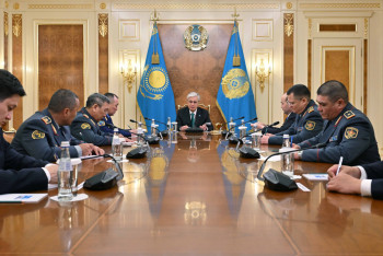 Фотография к новости: Токаев поставил курс на цифровизацию и искусственный интеллект в ВС РК