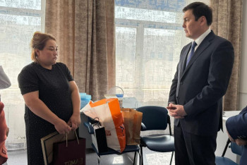 Фотография к новости: В Астане семье пострадавшей в жуткой аварии девочки подарили квартиру