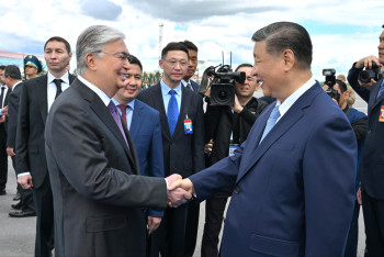 Фотография к новости: Си Цзиньпин посетит Казахстан по приглашению Токаева